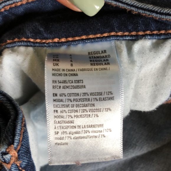 American Eagle Super Stretch skinny jeans. Size 4 Regular. - Picture 6 of 7
